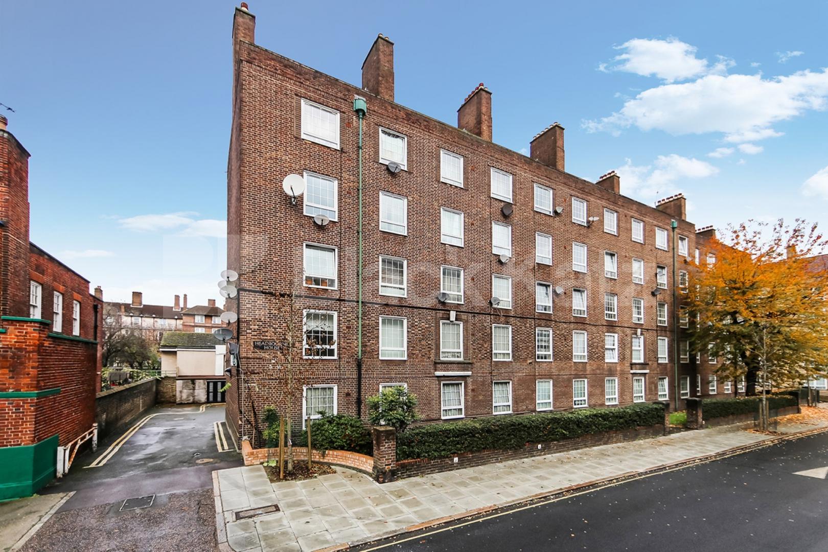 Recently redecorated throughout, wooden floors & neutral decor. Law Street, Borough/London Bridge